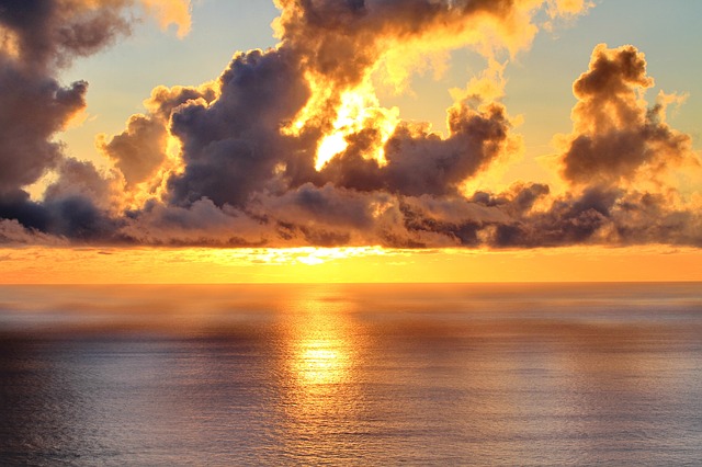 clouds-648550_640