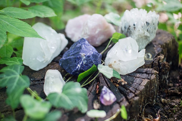 maxpixel.freegreatpicture.com-Quartz-Stones-Mystic-Crystals-Healing-Spiritual-1567953