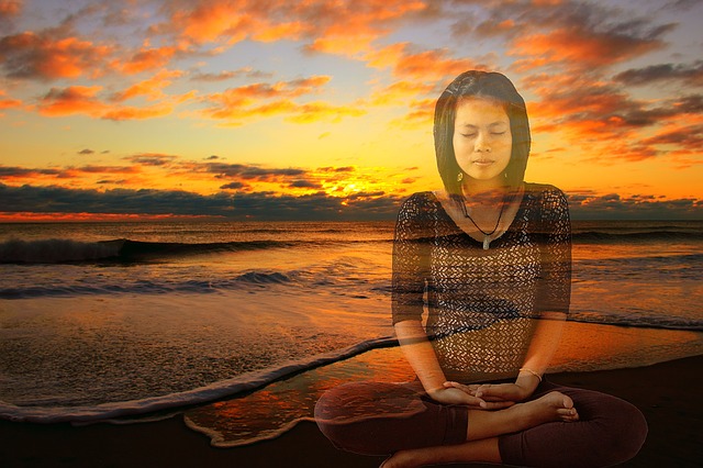 meditating-1170645_640-1