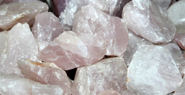 rose-quartz-1140859_640