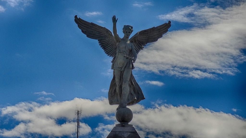 george-etienne-cartier-montreal-angel-architecture-buildings-4988d8-1024