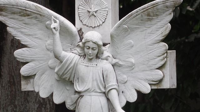Watch Out For These 5 Warning Signs From the Angels