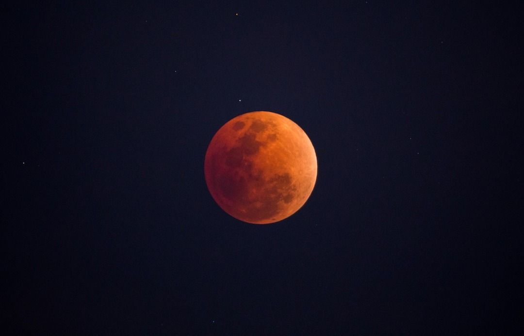 The Super Wolf Blood Moon Is Coming