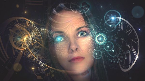 The Top 8 Signs That You Are A Clairvoyant